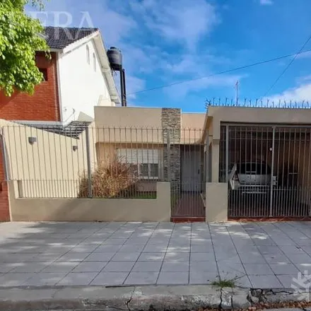 Buy this 2 bed house on Los Andes 1313 in Bernal Oeste, 1876 Bernal