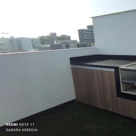 Buy this 5 bed apartment on Sabor y Vida in General Federico Recavarren Street 156, Miraflores