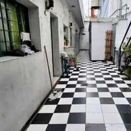 Buy this 6 bed house on Avenida Amancio Alcorta 2754 in Parque Patricios, C1437 FBG Buenos Aires