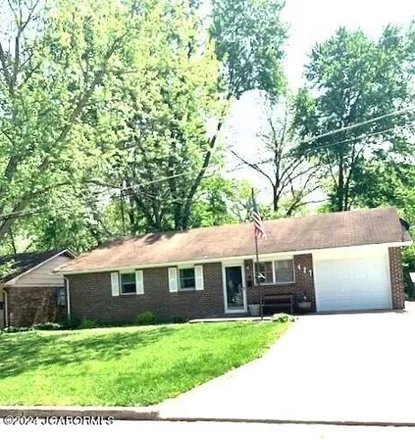 Buy this 3 bed house on 445 Christopher Place in Jefferson City, MO 65101