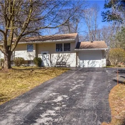Buy this 3 bed house on 21 Somerset Lane in Village of Victor, NY 14564