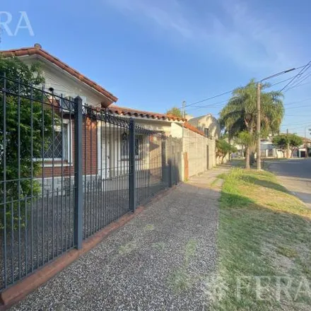 Image 2 - Guido Spano 197, Bernal Este, B1876 AWD Bernal, Argentina - House for sale