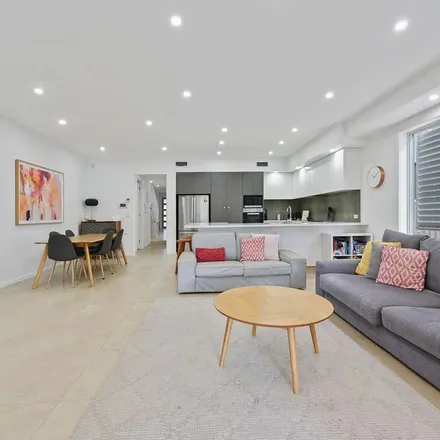 Image 4 - Giles Street, Chifley NSW 2036, Australia - Apartment for rent