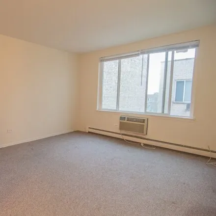 Image 3 - 6815 North Sheridan Road, Chicago, IL 60626, USA - Apartment for rent