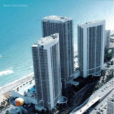 Image 2 - 1825 South Ocean Drive, Hallandale Beach, FL 33009, USA - Apartment for rent
