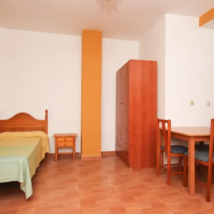 Rent this studio apartment on Omka-Kool in Calle Jardines, 18002 Granada