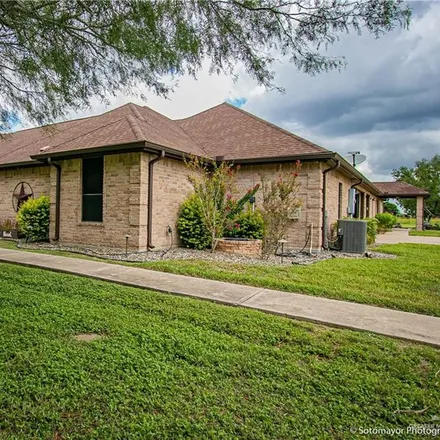 Image 3 - 4499 South Cesar Chavez Drive, San Juan, TX 78542, USA - House for sale