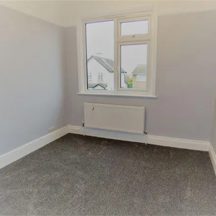 Image 7 - Boyce Green, High Road, South Benfleet, SS7 5LA, United Kingdom - Apartment for rent