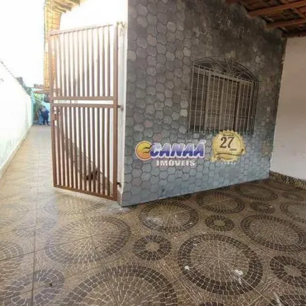 Buy this 2 bed house on Avenida Francisco Munhoz Cegarra in Balneário Itaguaí, Mongaguá - SP