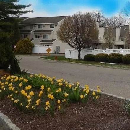 Buy this 1 bed condo on 242 Willow Spring in New Milford, CT 06776