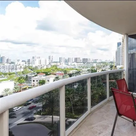 Image 6 - The Pinnacle, 17555 Collins Avenue, Sunny Isles Beach, FL 33160, USA - Condo for rent