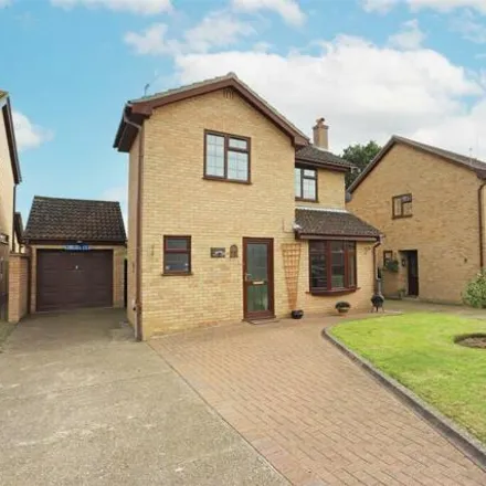 Buy this 3 bed house on Kingswood Avenue in Carlton Colville, NR33 8BZ