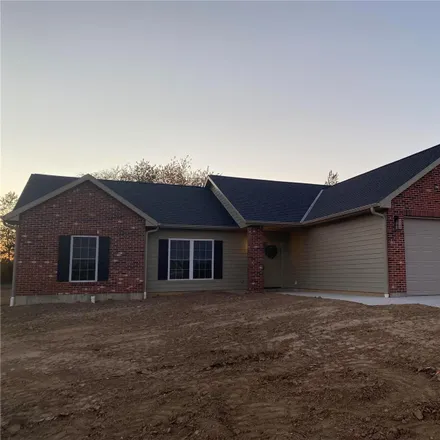 Buy this 3 bed house on County Road 425 in Hannibal, MO 63401