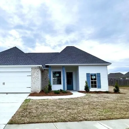 Rent this 3 bed house on Oakfield Boulevard in Madison County, MS