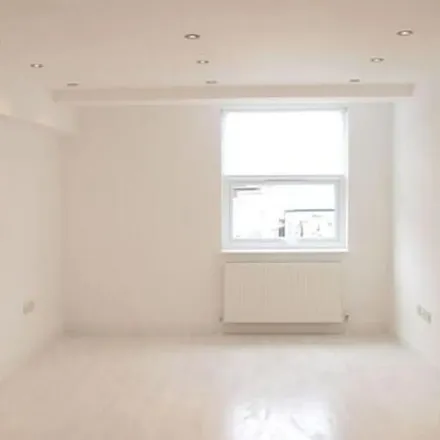 Rent this 1 bed apartment on Ravenshurst Avenue in London, NW4 4EG