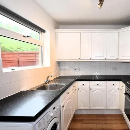 Image 4 - 76 Reddings Park, Cheltenham, GL51 6UD, United Kingdom - Townhouse for rent