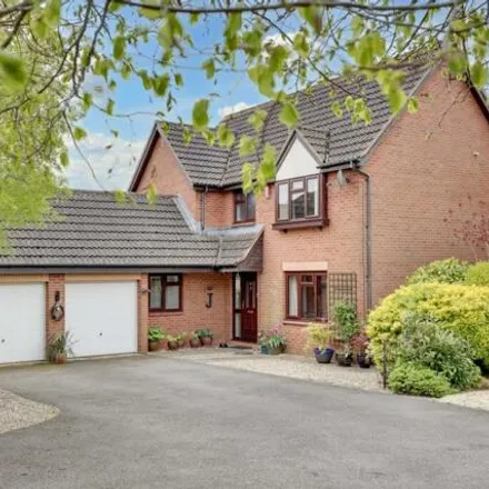 Buy this 4 bed house on Nolan Close in Broad Blunsdon, SN25 4GP