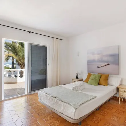 Rent this 3 bed house on Arico in Santa Cruz de Tenerife, Spain