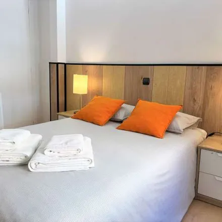 Image 2 - Rambla de la Muntanya, 92, 08041 Barcelona, Spain - Apartment for rent
