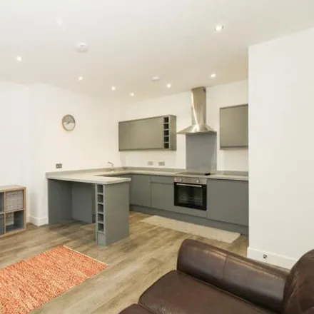 Rent this 1 bed room on Pierce of Art in Knifesmithgate, Tapton