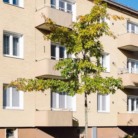 Rent this 1 bed apartment on Restaurang natti in Sankt Olofsgatan, 745 34 Enköping