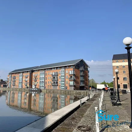 Rent this 2 bed apartment on South Point in Severn Road, Gloucester
