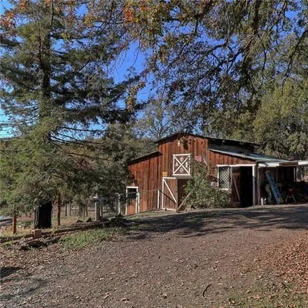 Image 5 - 2119 Parallel Drive, Lakeport, CA 95453, USA - House for sale