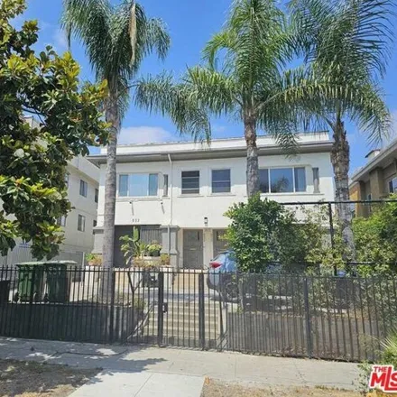 Rent this 3 bed house on 831 S Catalina St in Los Angeles, California