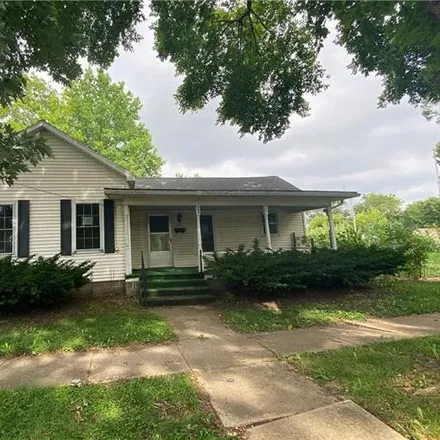Buy this 2 bed house on 605 South Main Street in Holden, MO 64040