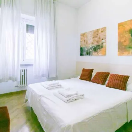 Image 7 - Mini market, Via Cipro, 00165 Rome RM, Italy - Apartment for rent