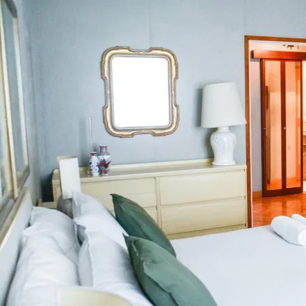 Rent this 2 bed room on Via Alfredo Oriani in 3, 20122 Milan MI