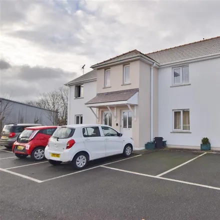 Rent this 2 bed apartment on Hall Park Close in Haverfordwest, SA61 2QZ