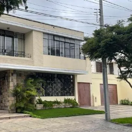 Image 2 - Parque Tradiciones Street, Miraflores, Lima Metropolitan Area 15047, Peru - House for sale