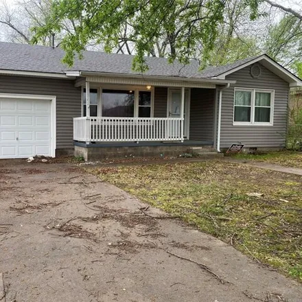 Buy this 3 bed house on unnamed road in Muskogee, OK 74403