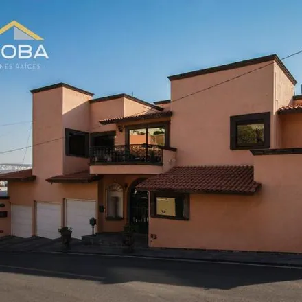 Buy this 4 bed house on Calle Loma de Pinal de Amoles 276 in Hércules, 76049 Querétaro