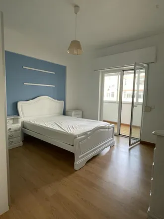 Rent this 1 bed apartment on Praceta José Epifânio de Abreu in 2770-113 Oeiras, Portugal