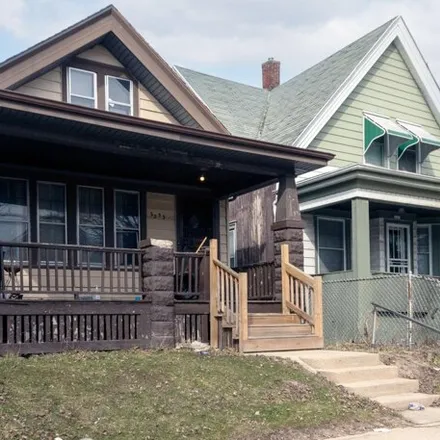 Buy this 2 bed house on 3253 N 25th St in Milwaukee, Wisconsin