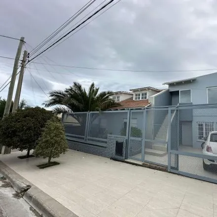 Buy this 3 bed house on Coronel Moldes in San Isidro Labrador, Comodoro Rivadavia