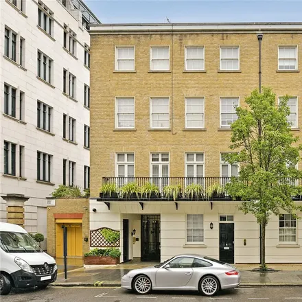Rent this 3 bed house on 40 Grosvenor Place in London, SW1X 7EQ