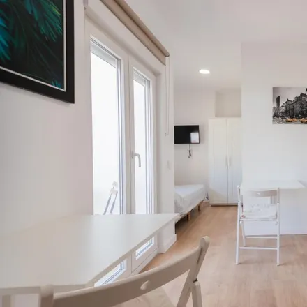 Rent this studio apartment on Carrer de Costa i Borràs in 12, 46017 Valencia
