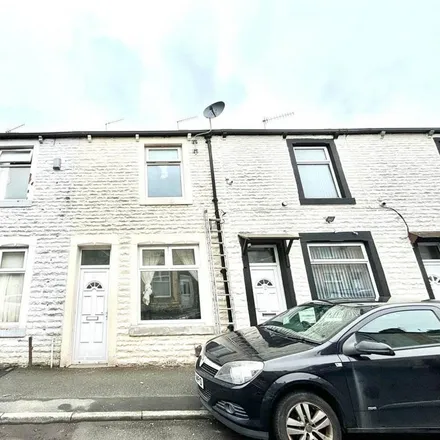 Rent this 3 bed house on Bar Street in Burnley, BB10 1XH