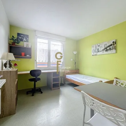 Image 6 - 62 Rue d'Hem, 59100 Roubaix, France - Apartment for rent