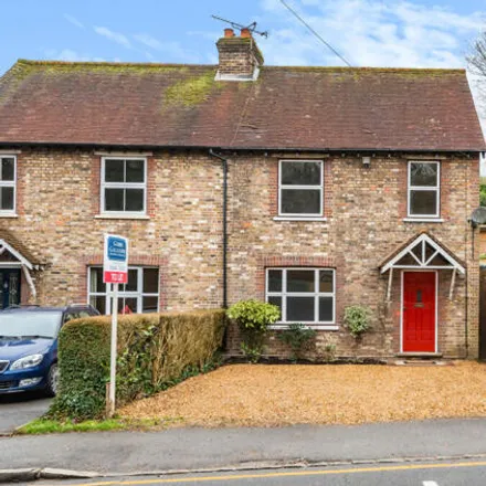 Rent this 3 bed duplex on 100a Station Road in Chesham Bois, HP7 0AE