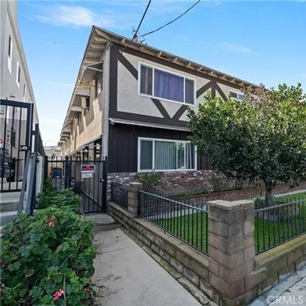 Image 6 - 10888 Blix Street, Los Angeles, CA 91602, USA - House for sale