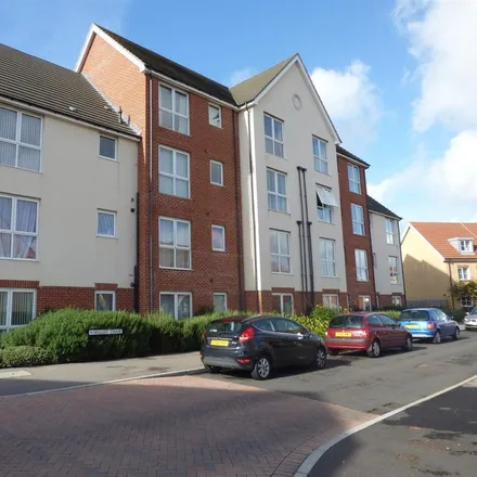 Rent this 2 bed apartment on Hollist Chase in Lyminster, BN17 6FX