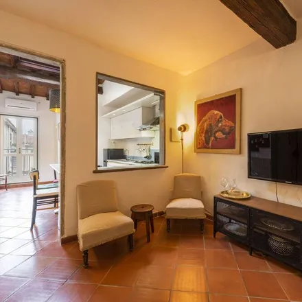 Rent this studio apartment on Via dei Canacci 17