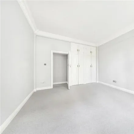 Image 5 - Duchess of Bedford House, Duchess of Bedford's Walk, London, W8 7QR, United Kingdom - Room for rent