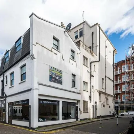 Image 2 - 62 Old Brompton Road, London, SW7 3LE, United Kingdom - Apartment for rent