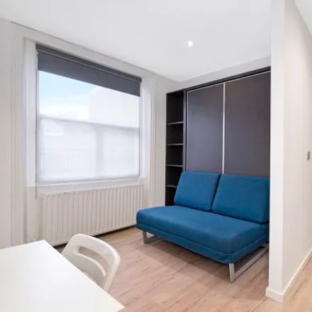 Rent this studio apartment on 13 Queensborough Terrace in London, W2 3SG