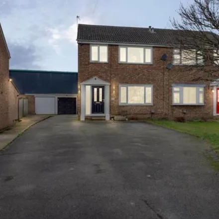 Buy this 3 bed duplex on 99 Fishponds Drive in Crigglestone, WF4 3PD